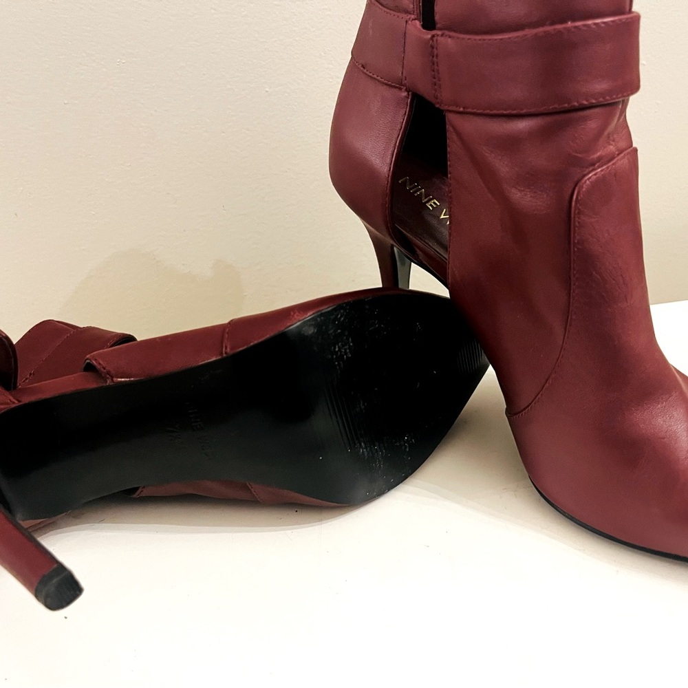 Elegant Burgundy Ankle Boots